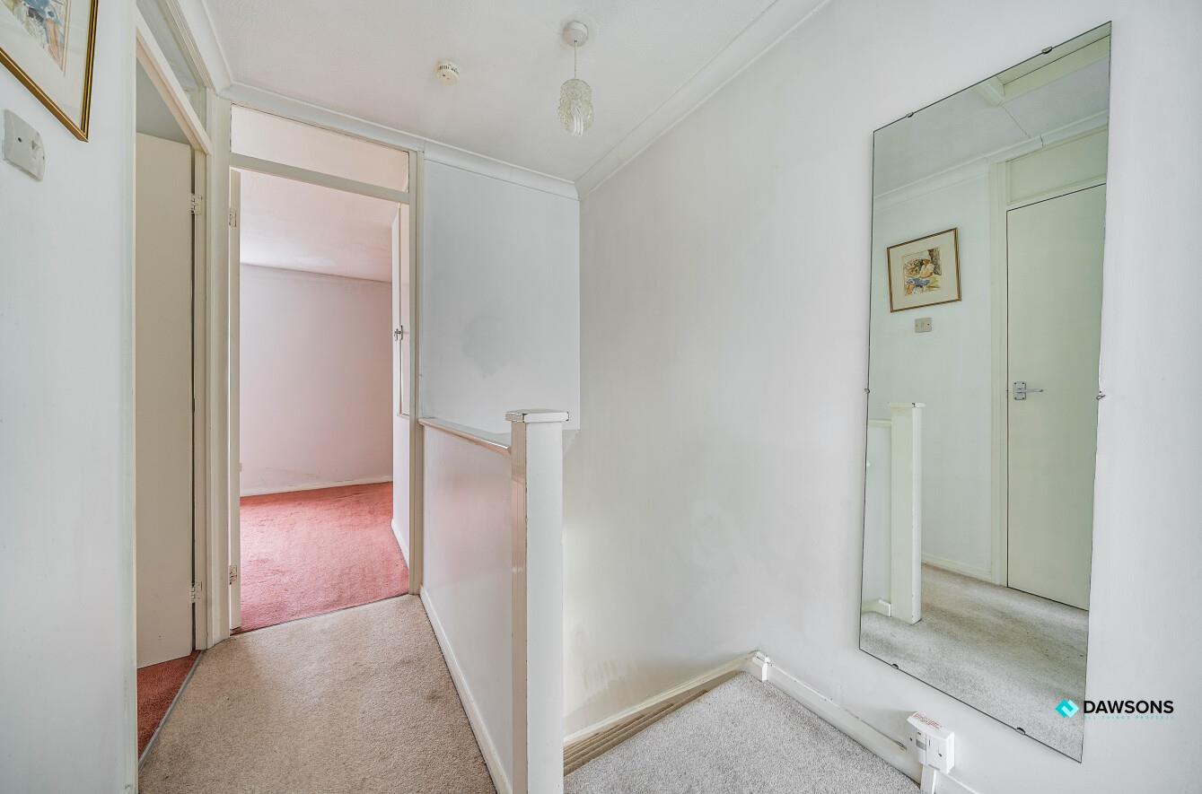 Broad Parks, West Cross, Swansea, SA3 5NZ